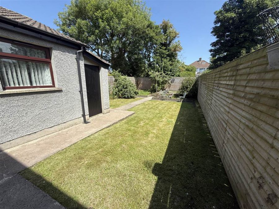 30 Downshire Park East