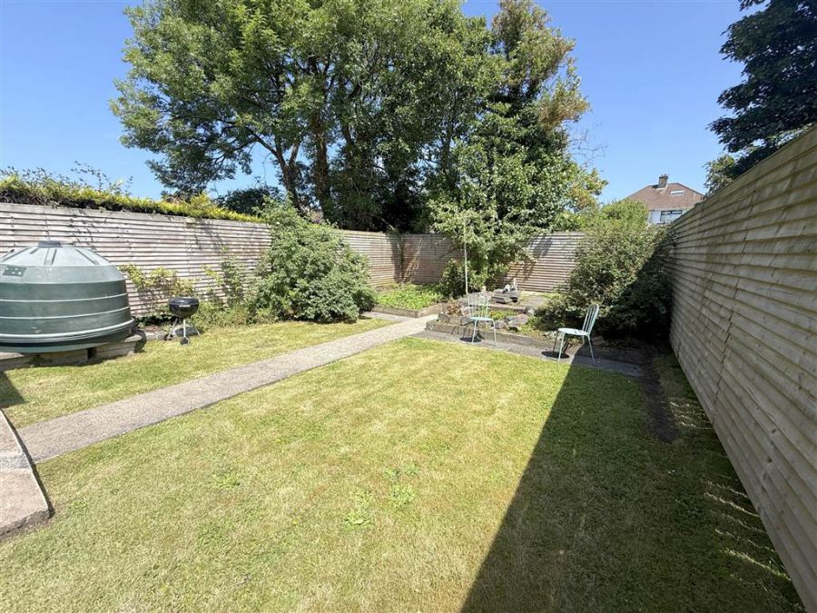 30 Downshire Park East