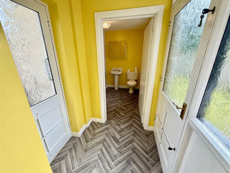 30 Downshire Park East