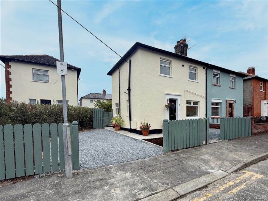 2 Chesham Drive