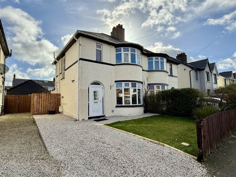 39 Grand Parade, castlereagh, belfast, BT5 5HG