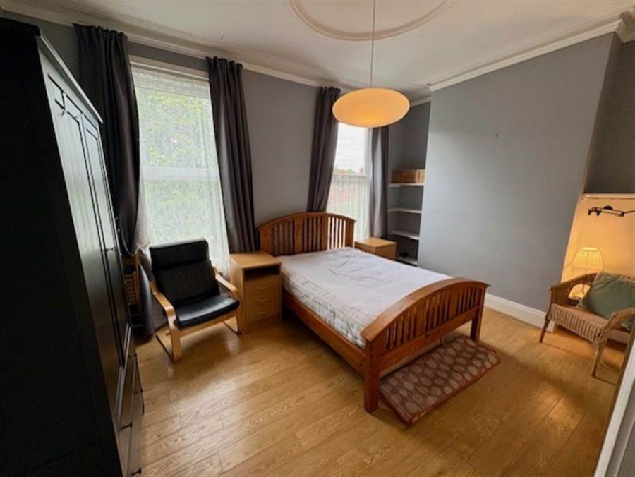 3 Agincourt Avenue