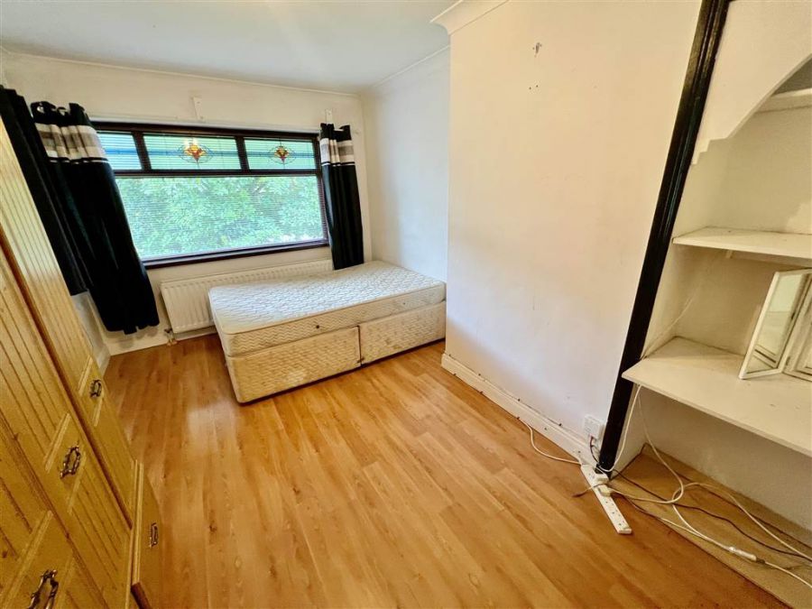 4 Cregagh Park East