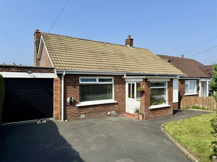 32 Moyne Park