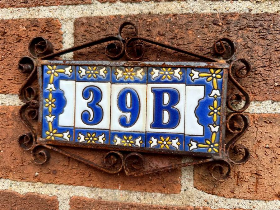 39B The Straight