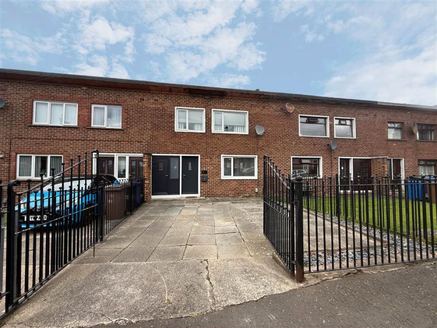20 Lissan Close