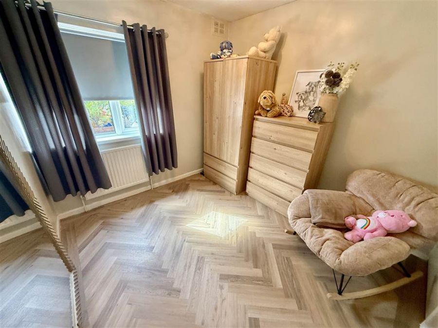 20 Lissan Close