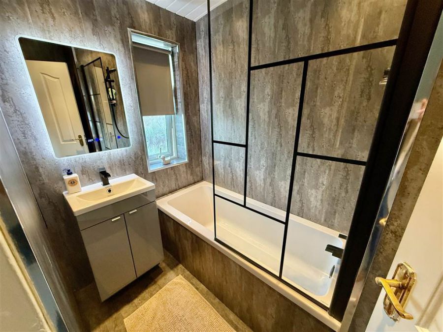 20 Lissan Close