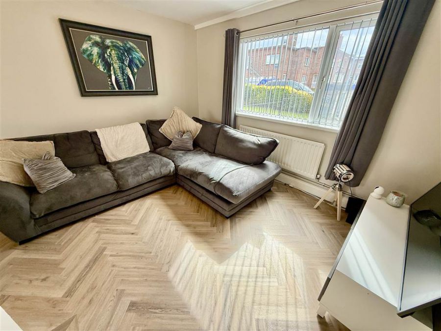 20 Lissan Close