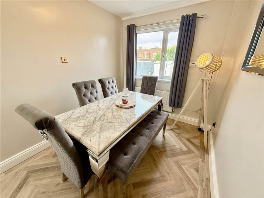 20 Lissan Close