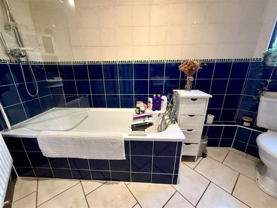 22B Lower Braniel Road