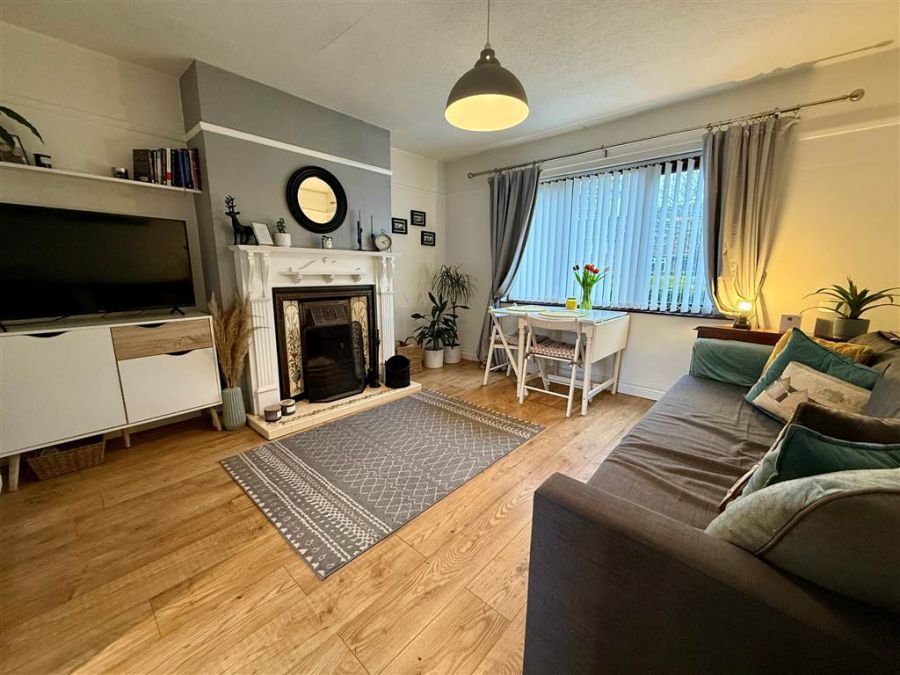 22B Lower Braniel Road