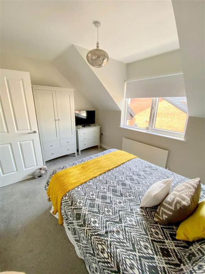 Apt 6, 1 Loughan Hall