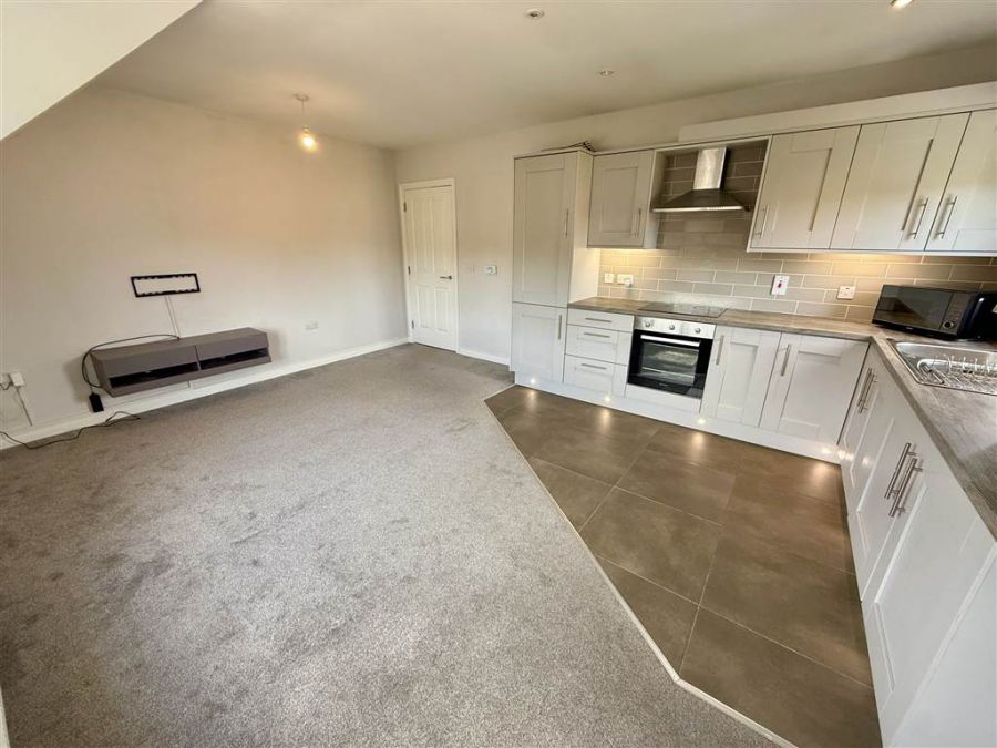 Apt 6, 1 Loughan Hall