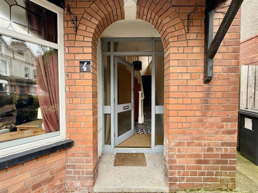 4 Kerrsland Drive