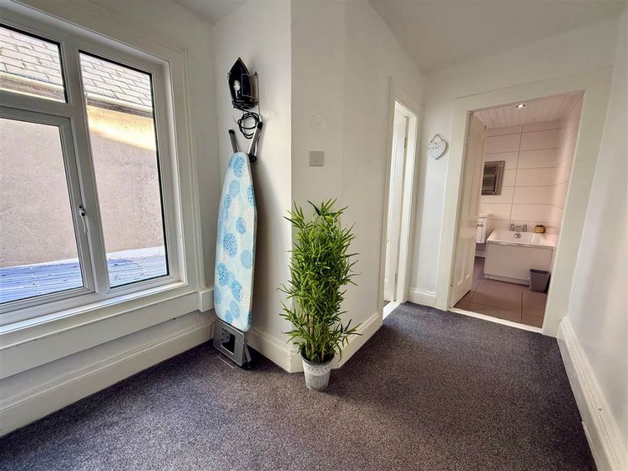 1 Castleview Terrace