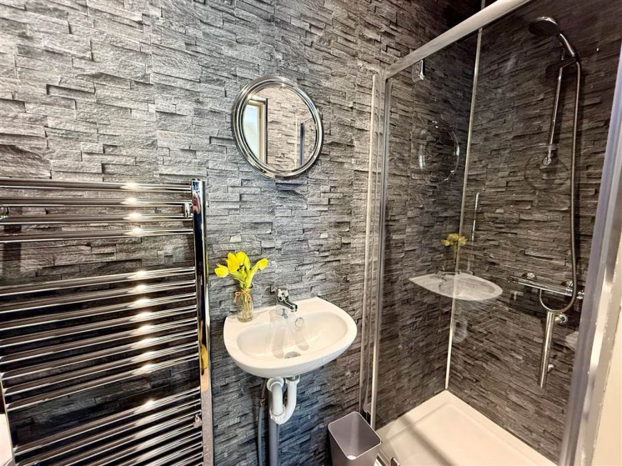 1 Castleview Terrace