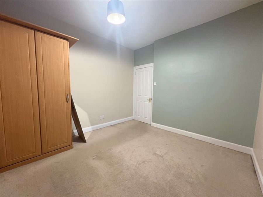 238 Ravenhill Avenue