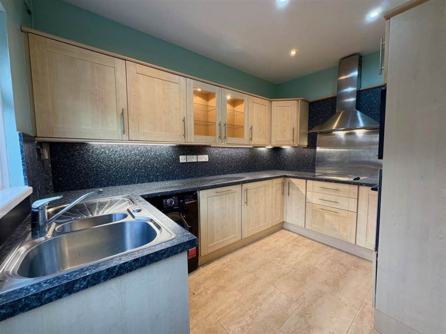 238 Ravenhill Avenue