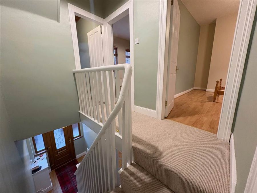 238 Ravenhill Avenue