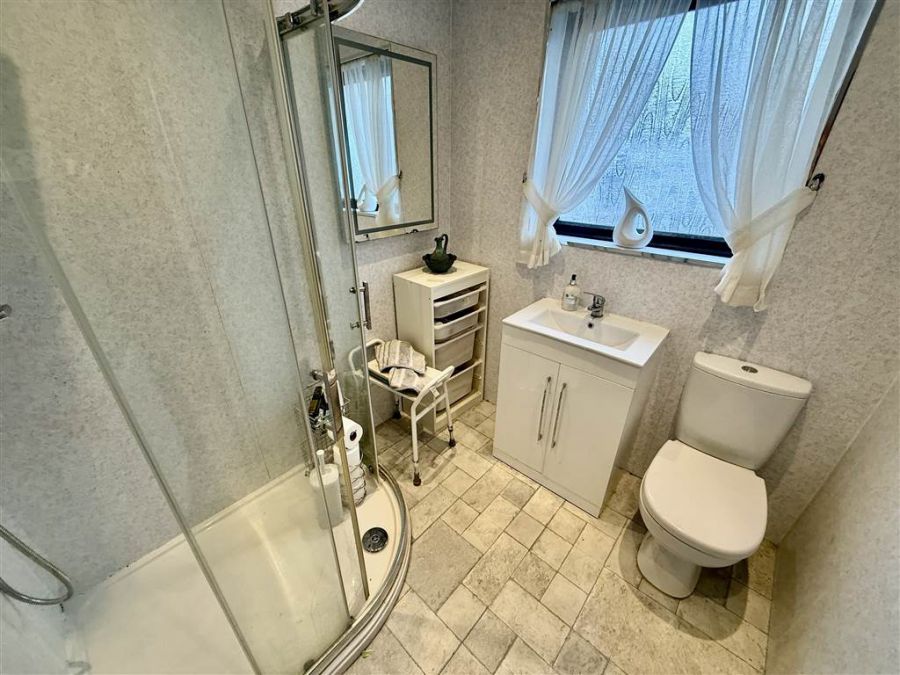 2 Glensharragh Avenue