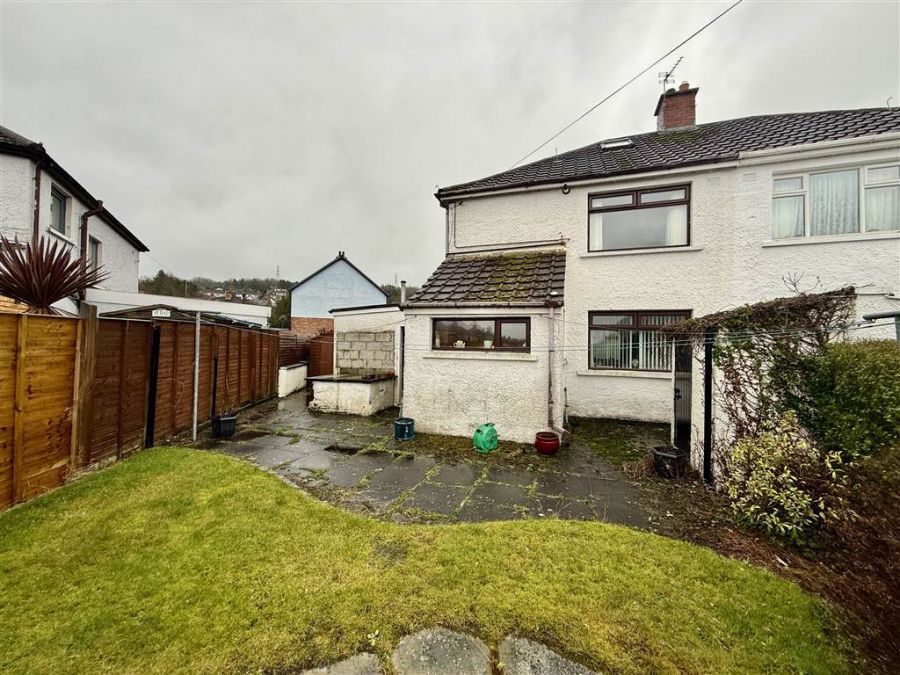 2 Glensharragh Avenue