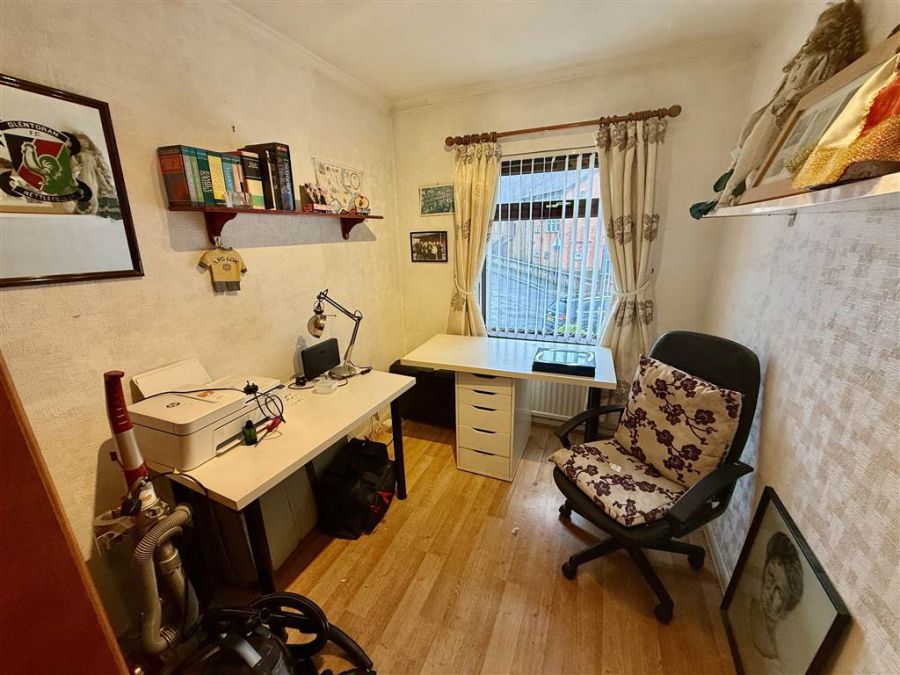 2 Glensharragh Avenue