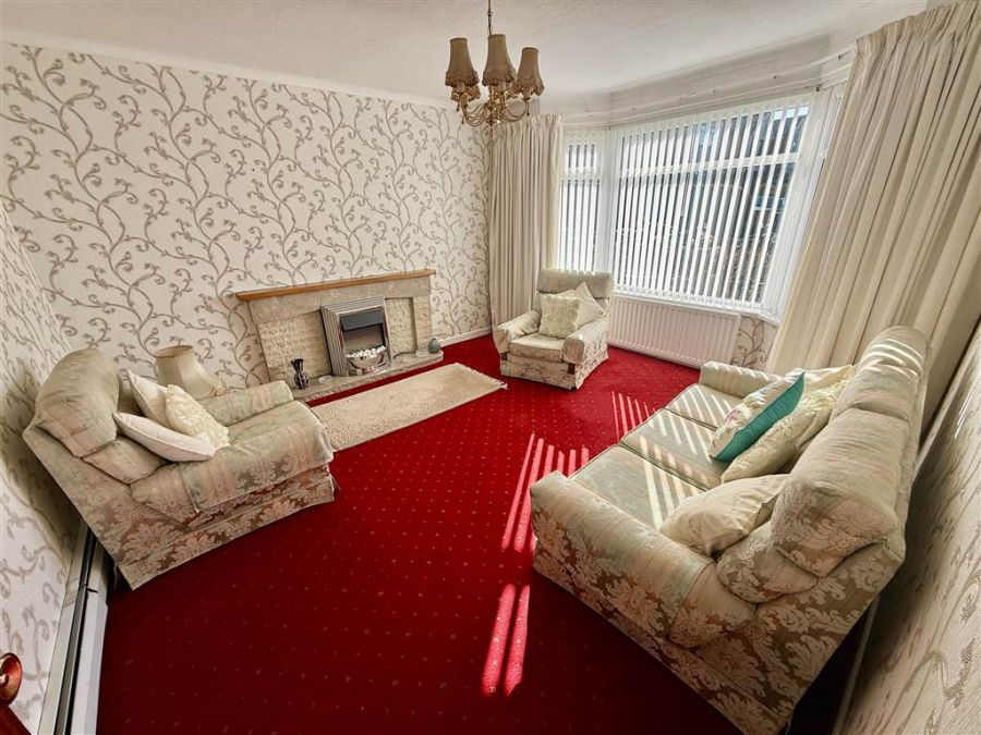 8 Willowbank Crescent