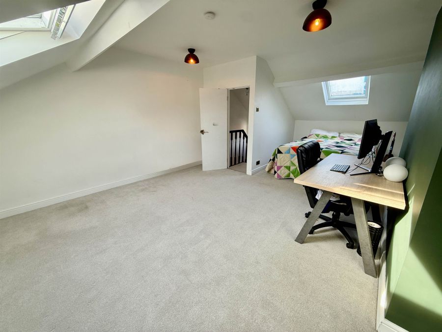 1 Ravenhill Parade