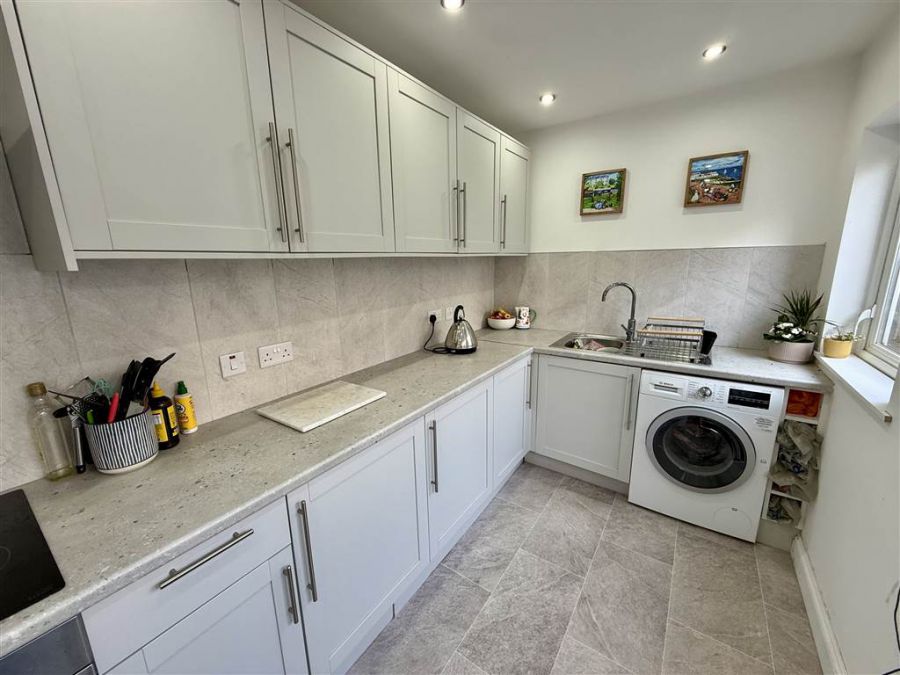 1 Ravenhill Parade