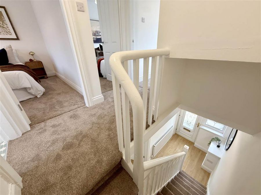 28 Loopland Crescent