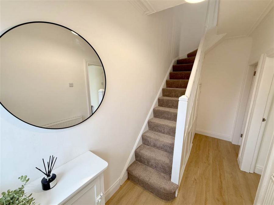 28 Loopland Crescent