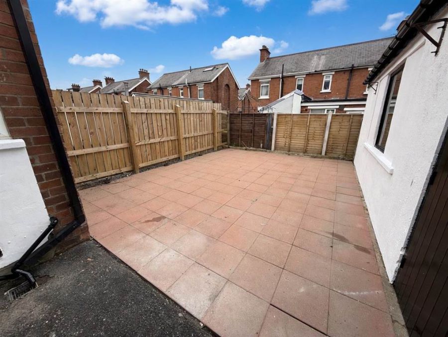 28 Loopland Crescent