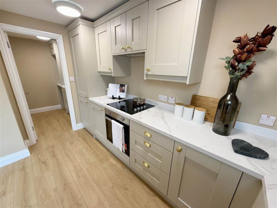 28 Loopland Crescent