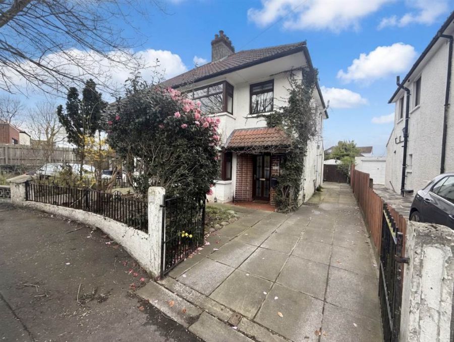 4 Cregagh Park East, Cregagh, Belfast, BT6 9LG