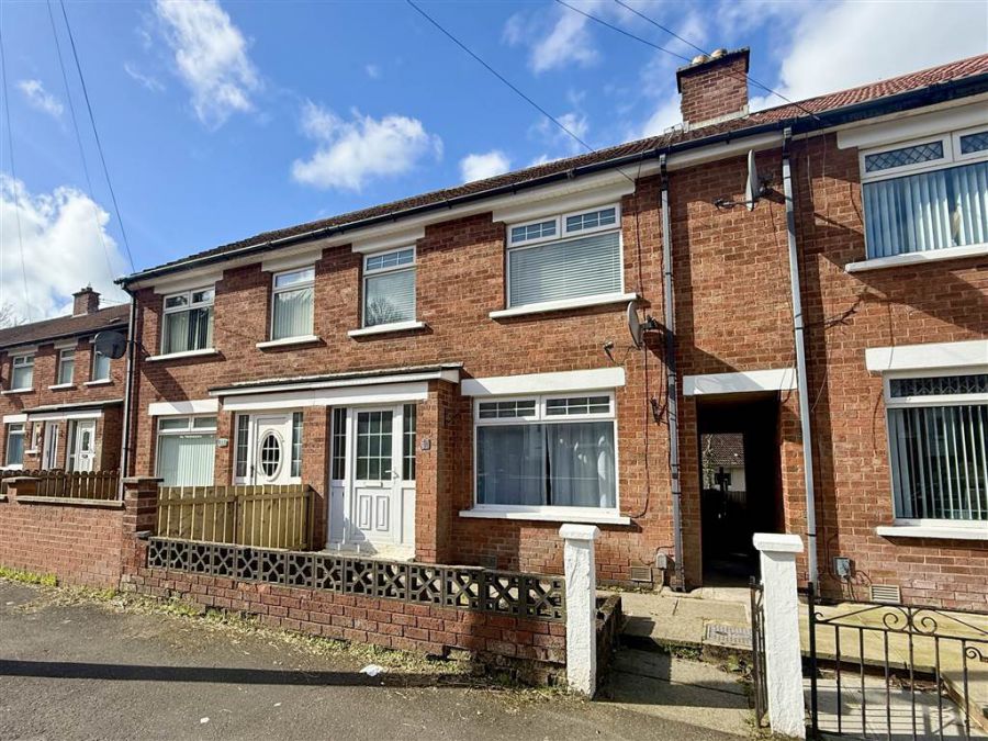 21 Knockmount Gardens