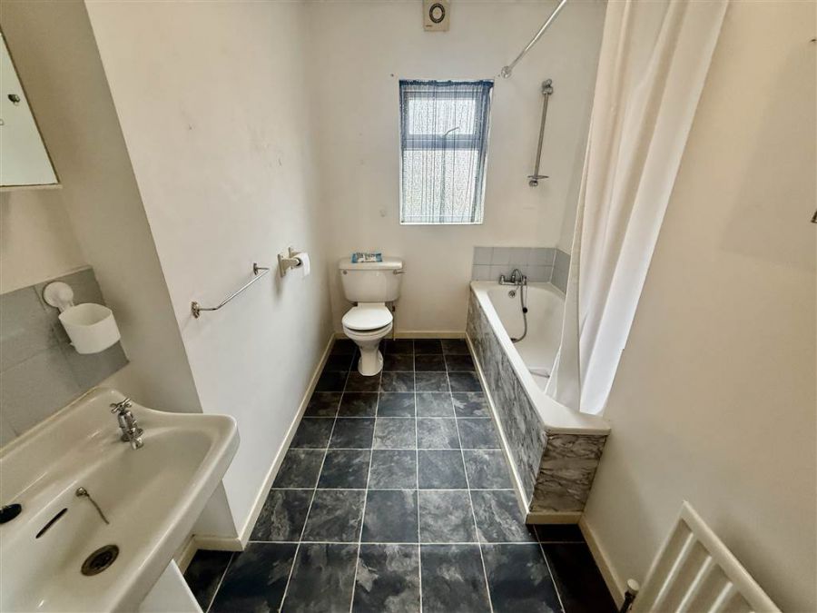 28 Bloomfield Parade