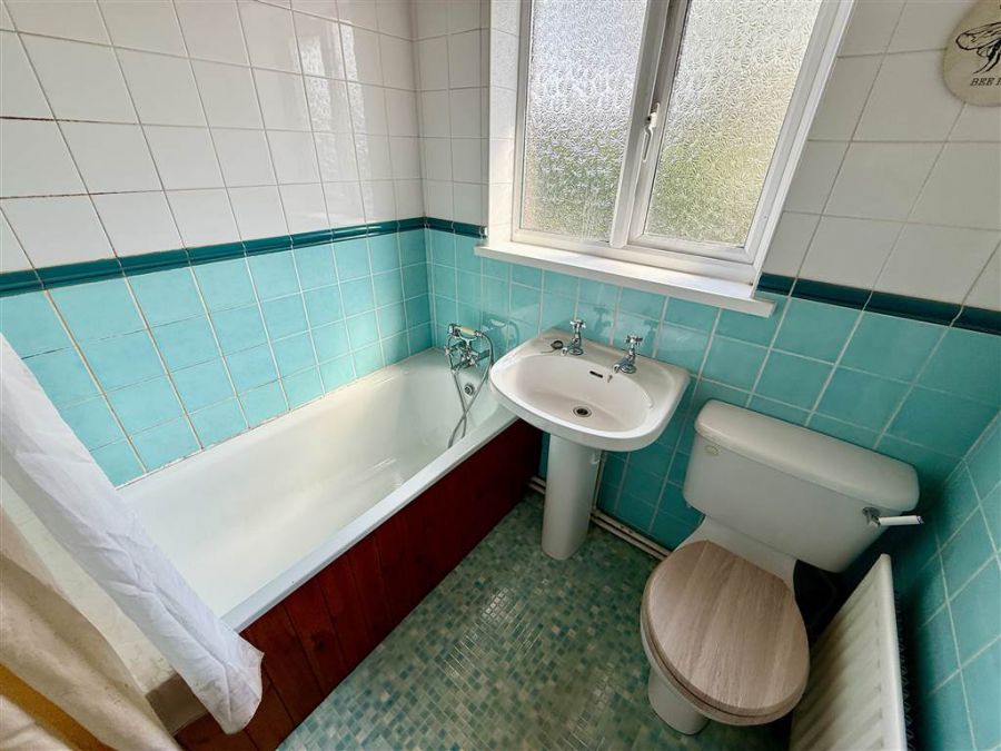 10 Minnowburn Drive