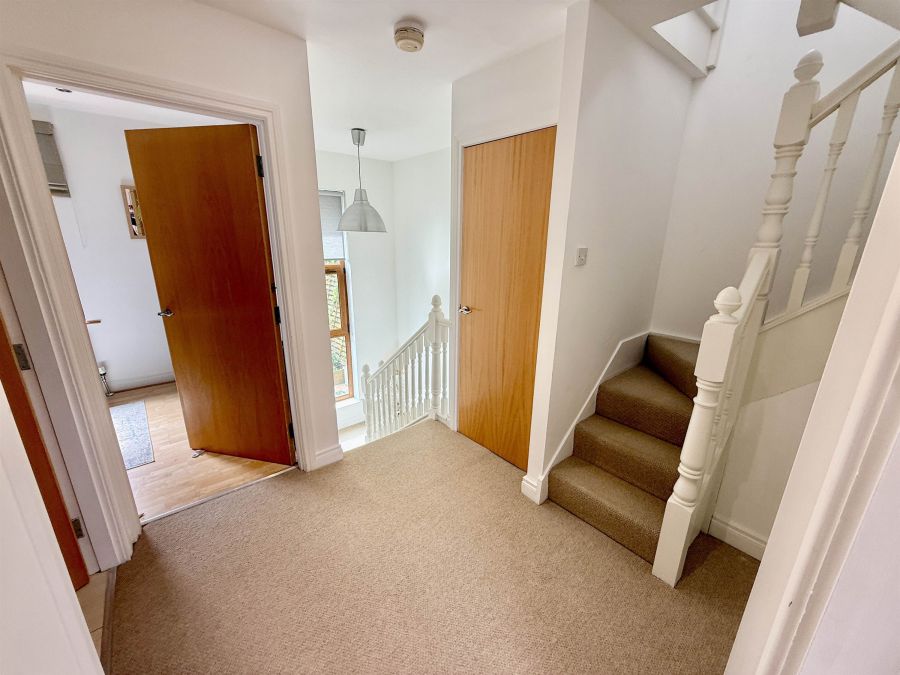 16 Oakhill