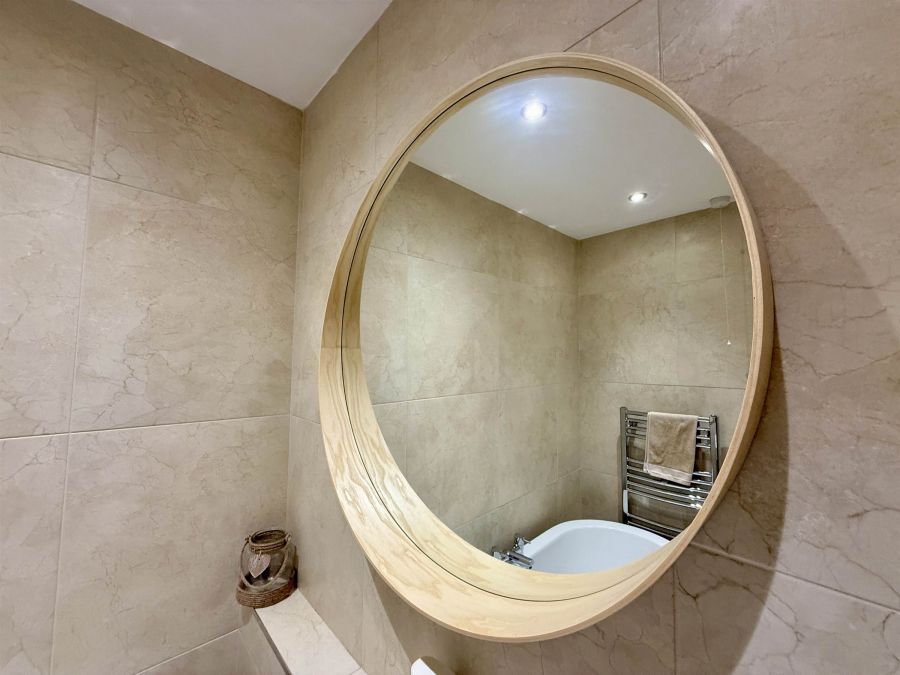 16 Oakhill
