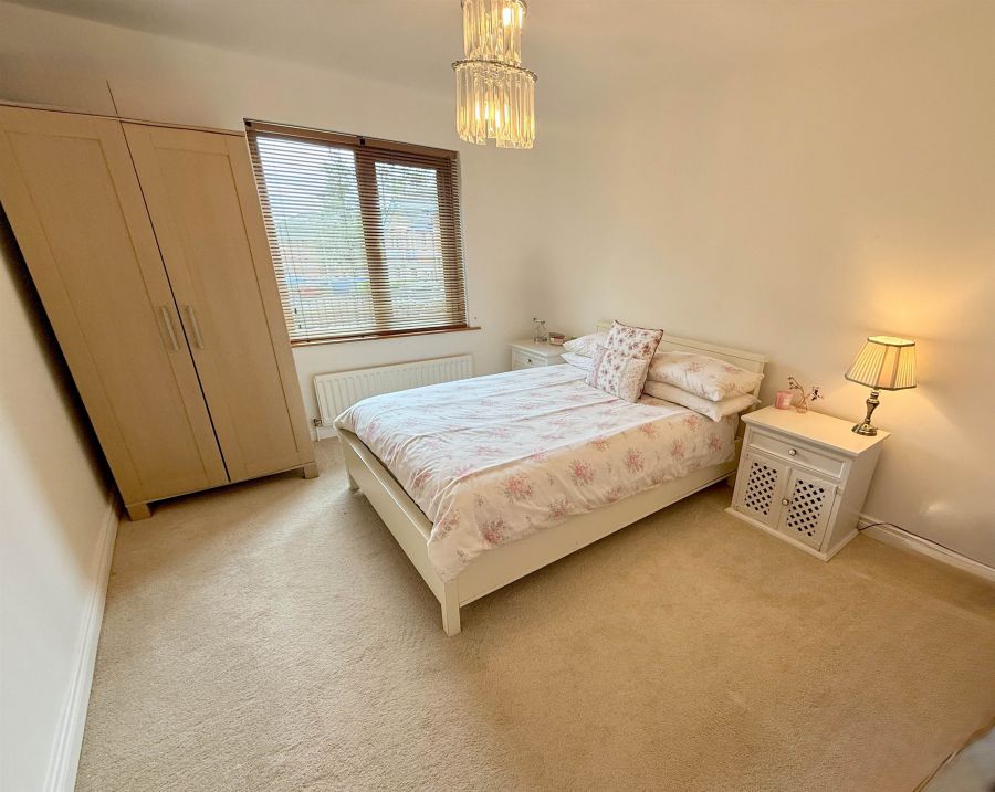 16 Oakhill