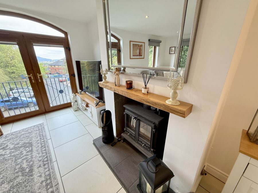 16 Oakhill
