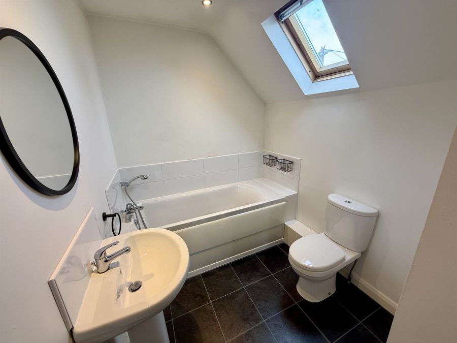 2A Thiepval Avenue