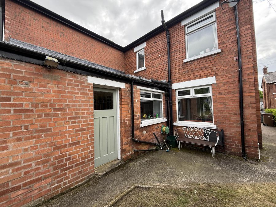 14 Gibson Park Gardens