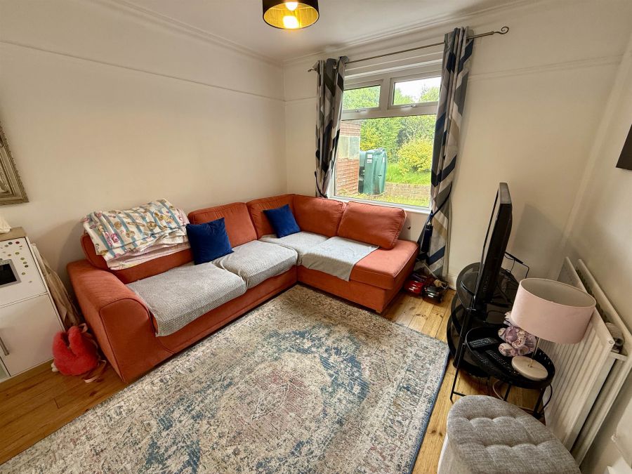 14 Gibson Park Gardens