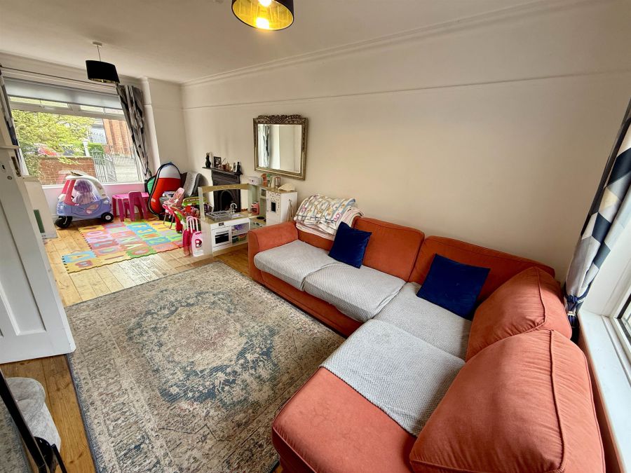 14 Gibson Park Gardens