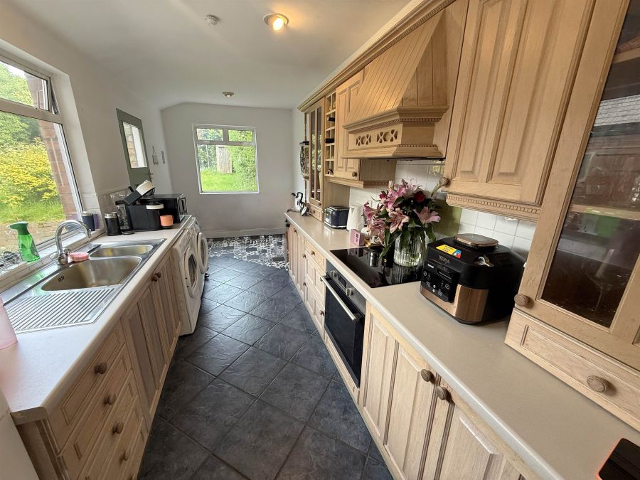 14 Gibson Park Gardens