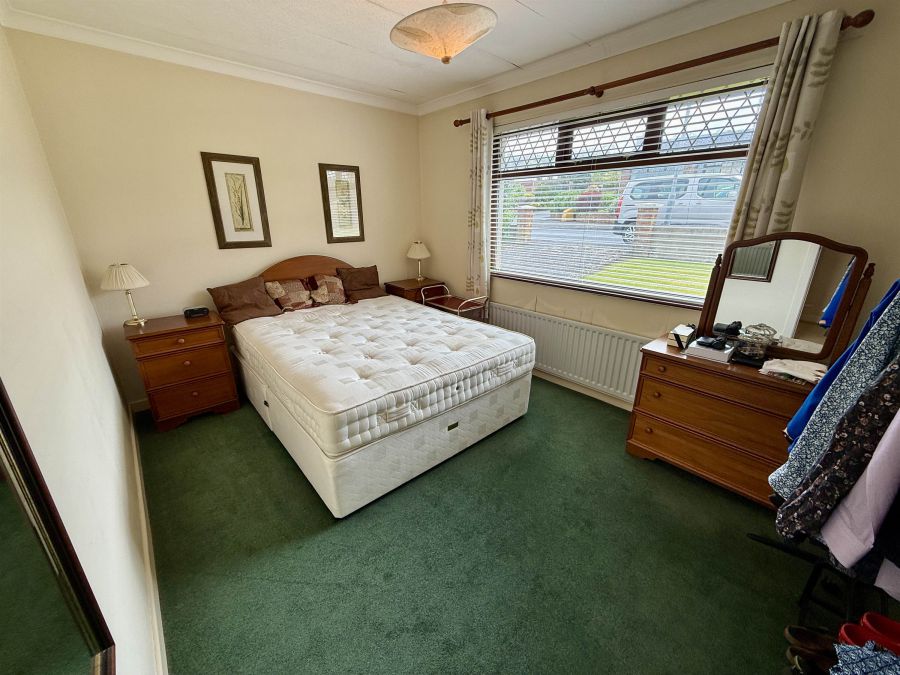 6 Crawford Park