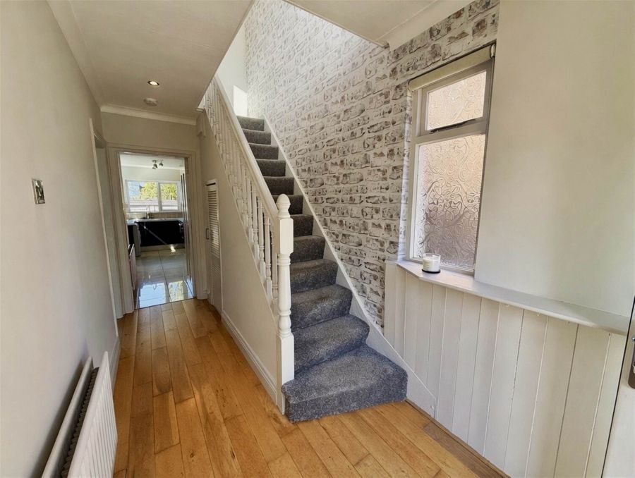 40 Loopland Drive