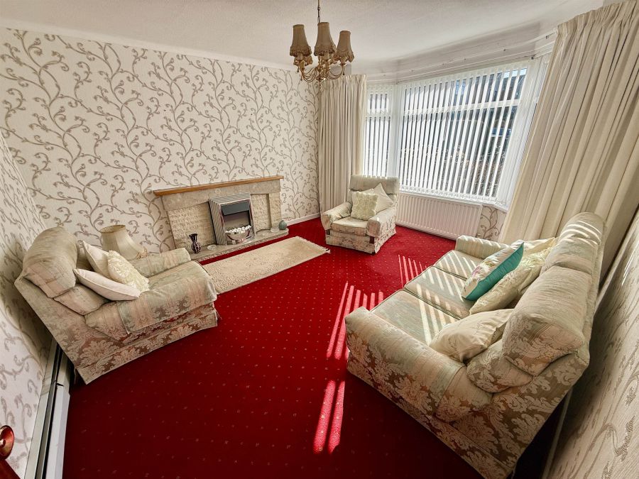 8 Willowbank Crescent